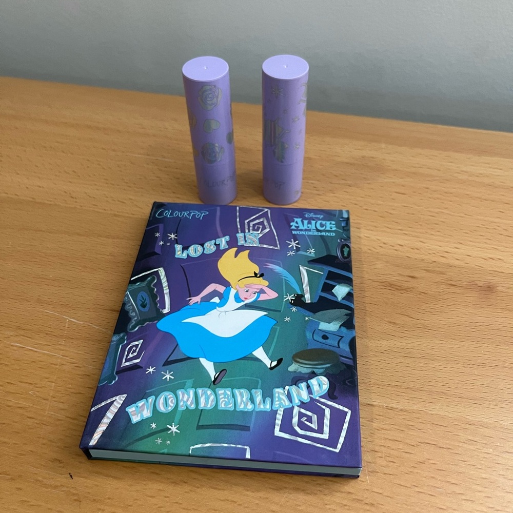 ❤️‍🔥BUNDLE❤️‍🔥 Colourpop - Alice in Wonderland Bundle